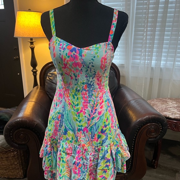 Lilly Pulitzer Dresses & Skirts - Lilly Pulitzer Multicolor Floral Dress